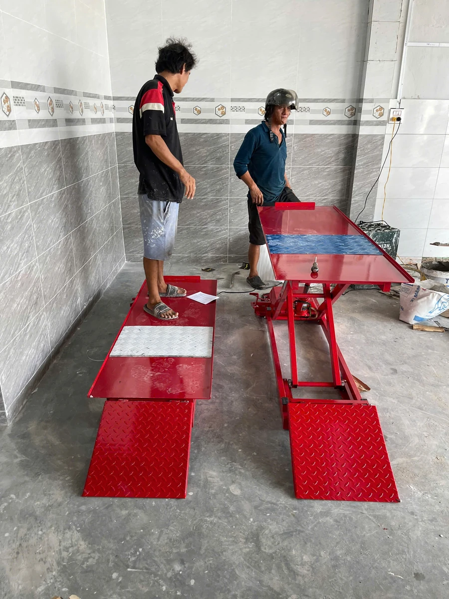 Động cơ 1/3 HP của bàn nâng xe máy điện và cơ Lộc Phát BXMDC