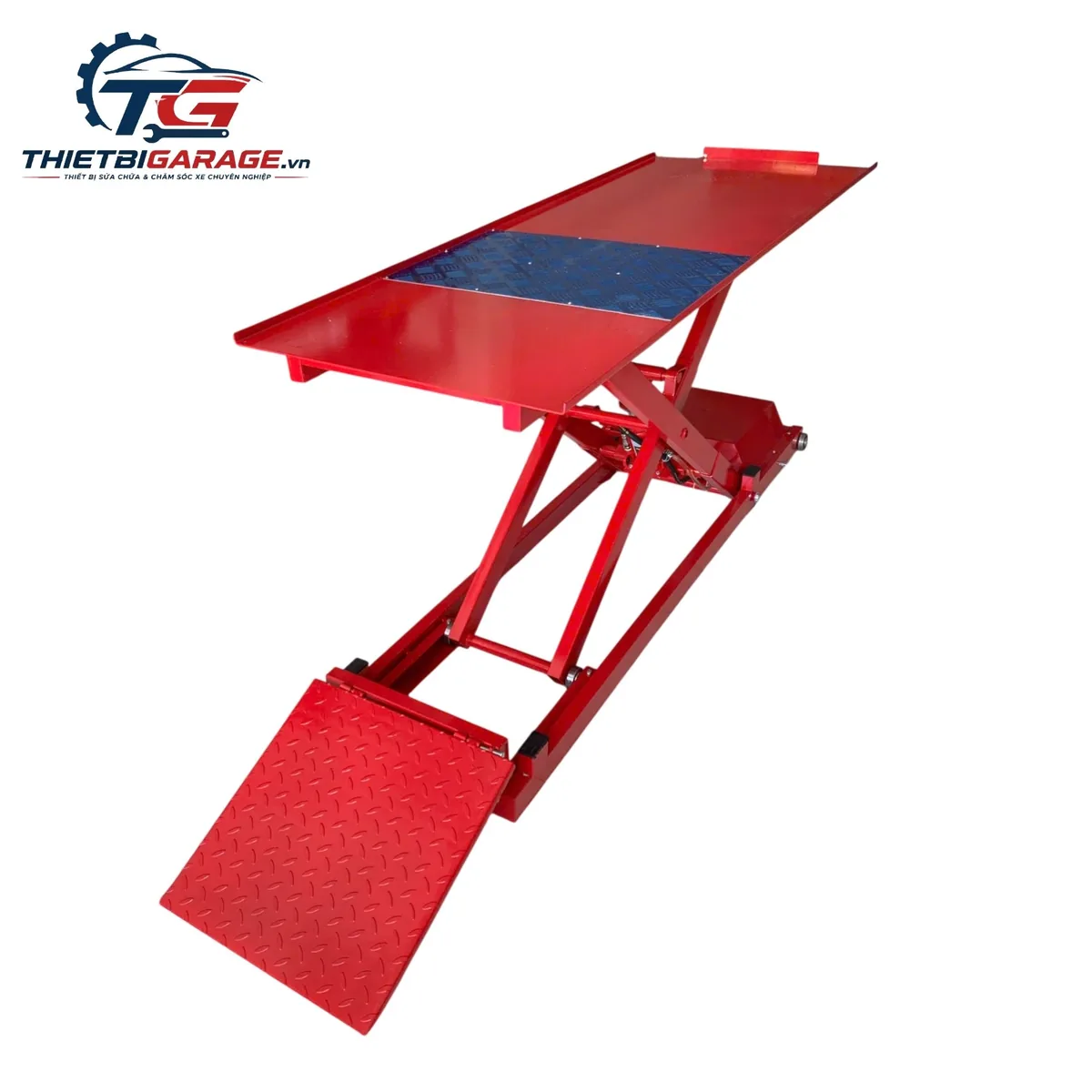 Mặt bàn phụ của bàn nâng xe máy điện và cơ Lộc Phát BXMDC, tăng diện tích sử dụng khi cần thiết.