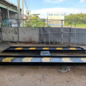 Cận cảnh ty ben cầu nâng 1 trụ Ấn Độ AIRTEK, bộ phận quan trọng chịu tải 4 tấn.