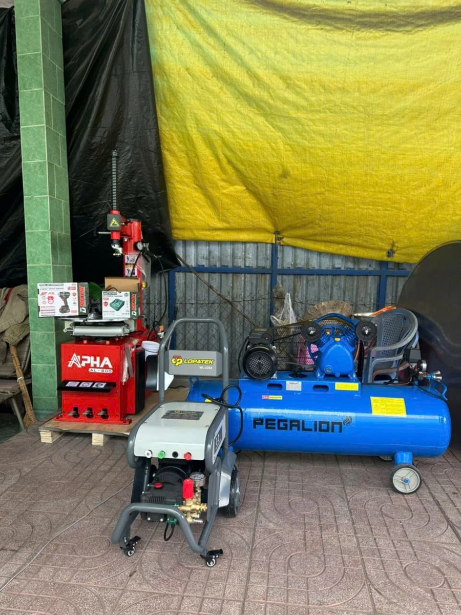 Van điều khiển máy tháo lốp ALPHA AL-800 Các van điều khiển trên máy tháo lốp ALPHA AL-800, chi tiết kỹ thuật thiết bị sửa chữa ô tô.