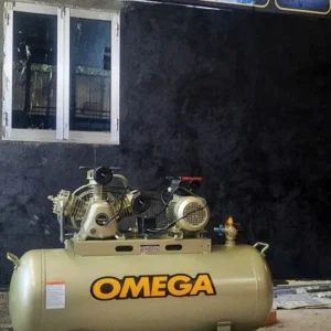 Máy nén khí Omega 3HP 100L lắp đặt tại tiệm chăm sóc xe