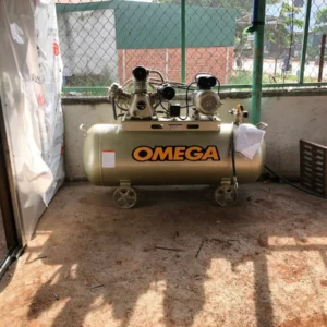 Máy nén khí Omega 100L lắp đặt trong garage