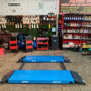 Cầu nâng ô tô kiểu xếp Alpha AL-4XD chính hãng tại Thành Nhi Auto Detailing do Lộc Phát lắp đặt