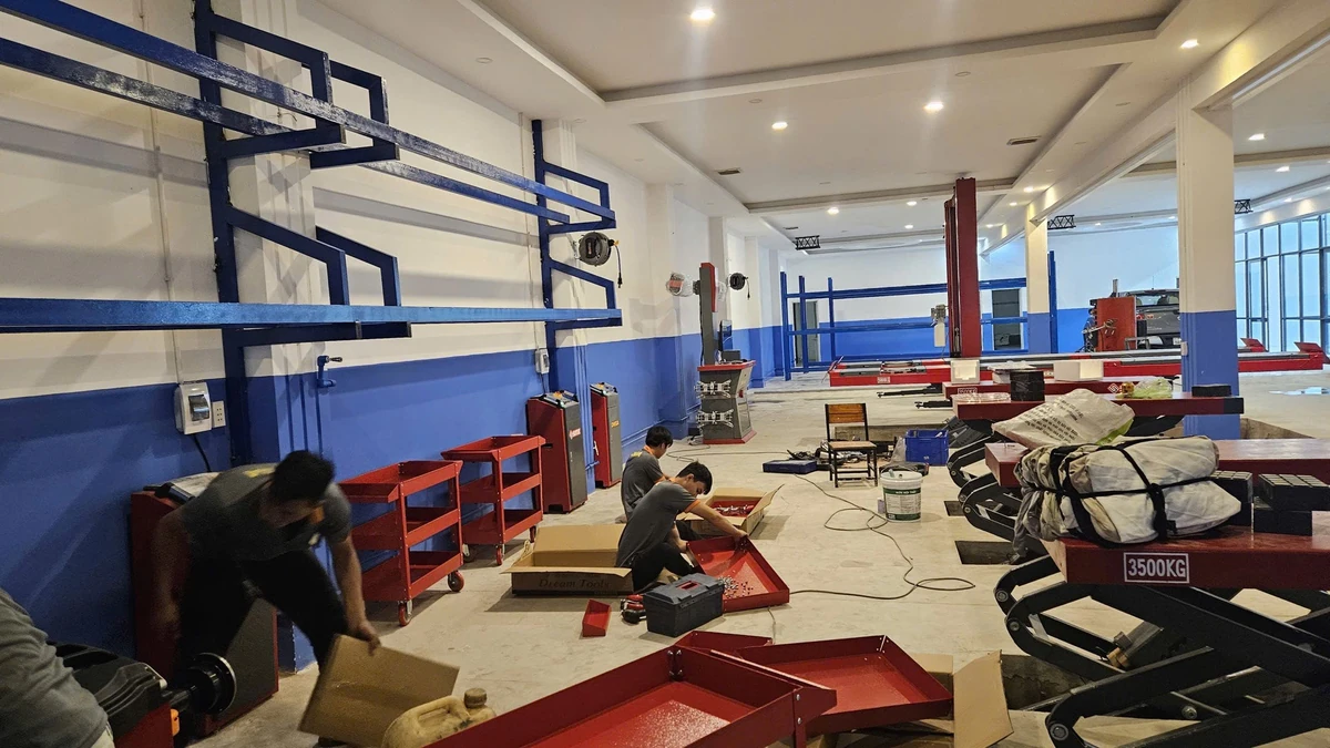 Thi công lắp đặt chuẩn mực khi xem quy trình giải quyết khiếu nại thiết bị garage