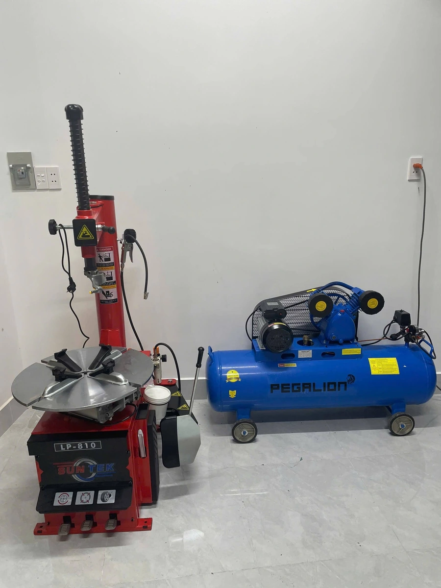 Máy nén khí Pegalion 3HP cấp khí cho máy tháo lốp