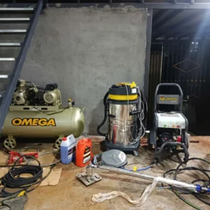 Máy rửa xe cao áp Lopatek WL-25S4 2.5KW 220V chính hãng cho gara ô tô, kèm máy nén khí và máy hút bụi.