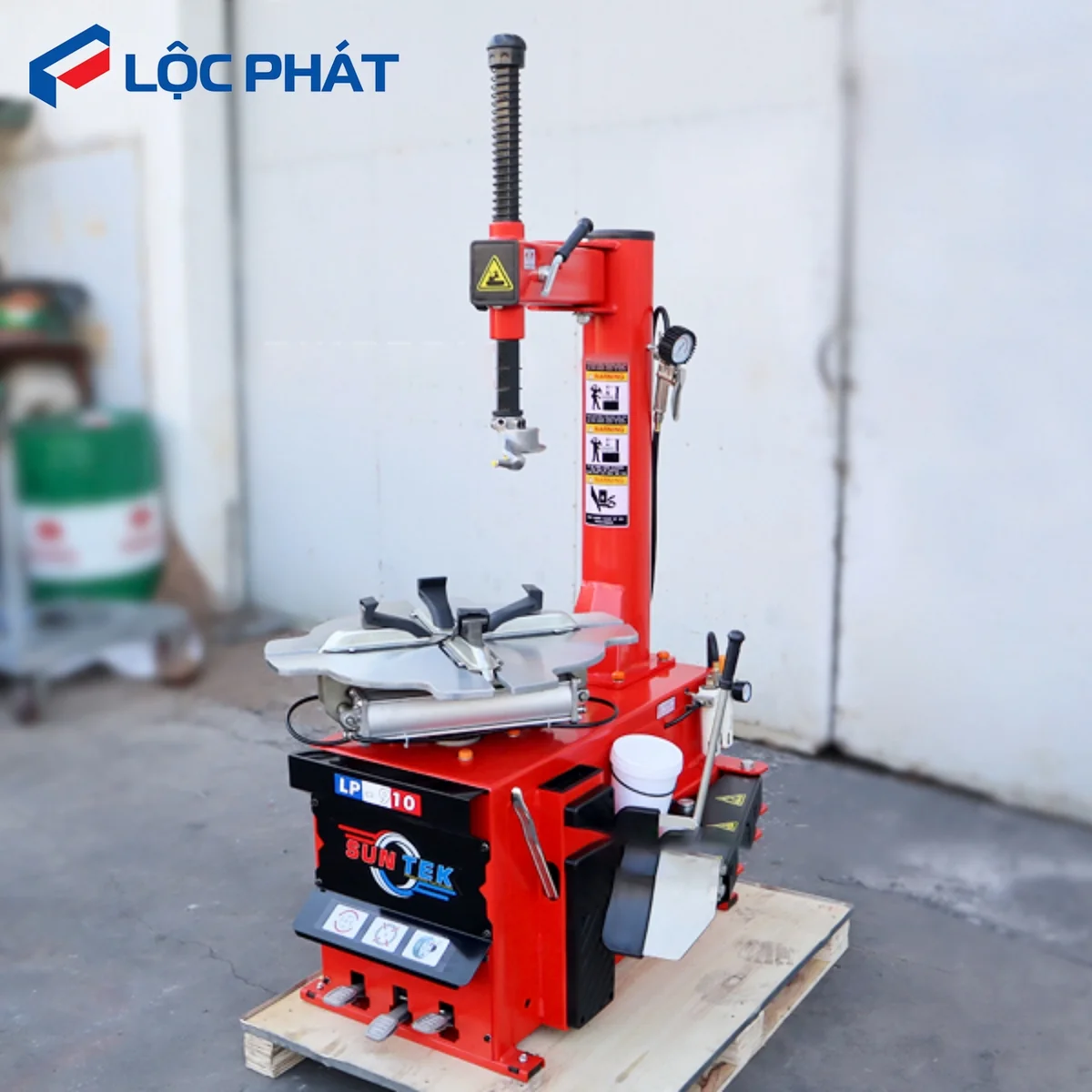 Suntek LP-910 trên pallet trước khi giao
