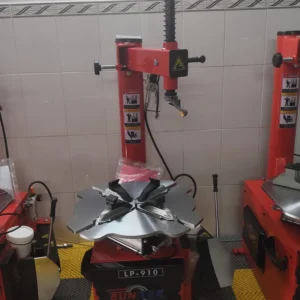 Máy LP-910 trong khu trưng bày thiết bị