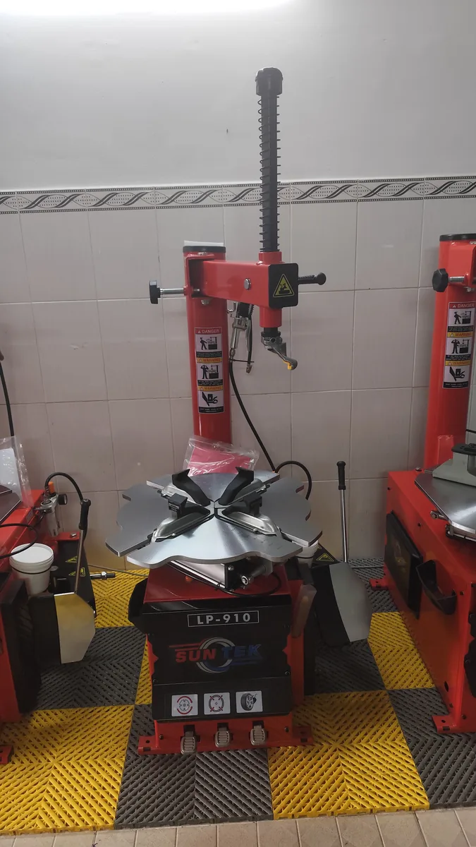 Máy LP-910 trong khu trưng bày thiết bị