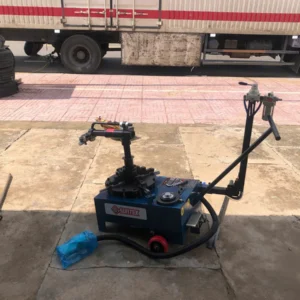 Khu vực thao tác lốp xe tải với máy khí nén Suntek