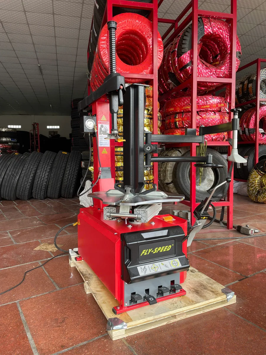 Đầu mỏ vịt và cần phụ máy tháo lốp Fly Speed FS-850 tại Bình Dương
