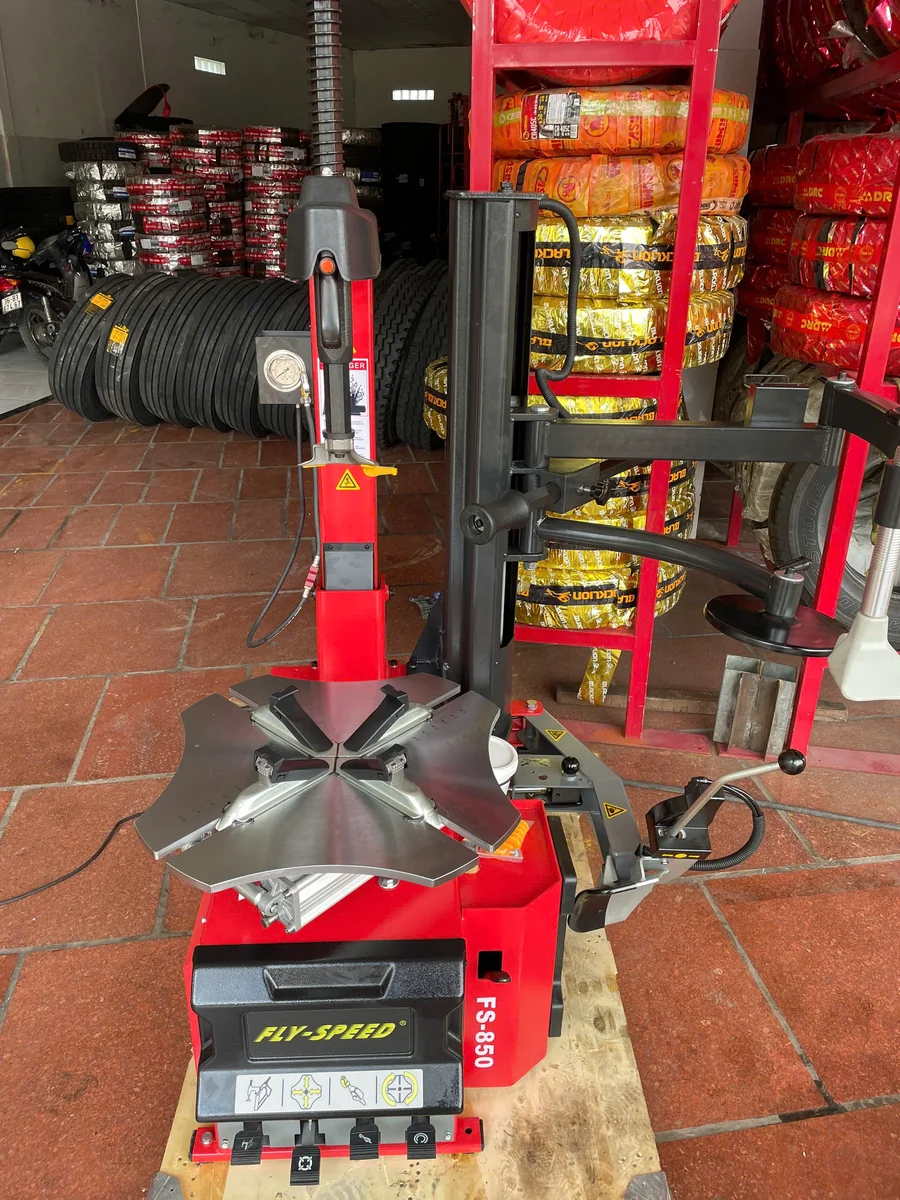 Máy tháo lốp Fly Speed FS-850 hoàn thiện lắp đặt tại Bình Dương