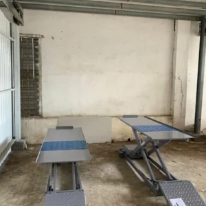 Chi tiết cầu dẫn và khung nâng cắt kéo bàn nâng xe máy điện BNXMD