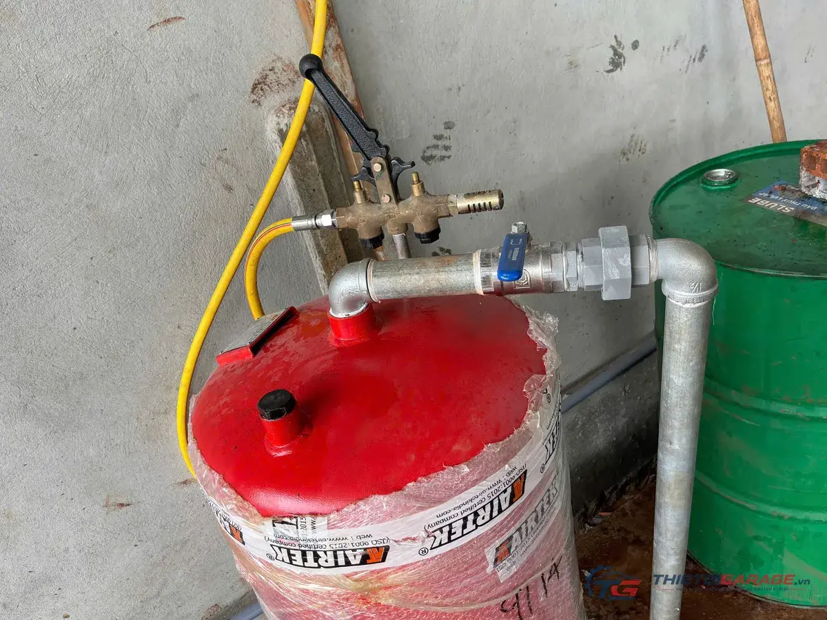 Cụm van gạt và bình chứa dầu thủy lực cầu nâng 1 trụ AIRTEK Ấn Độ