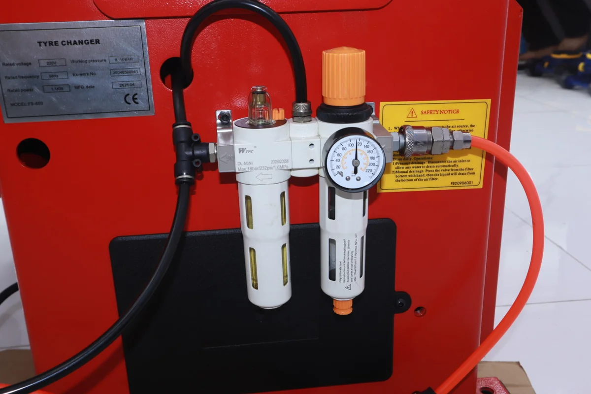 Bộ lọc khí đôi FRL tách nước tự động máy tháo lốp Fly Speed FS-850