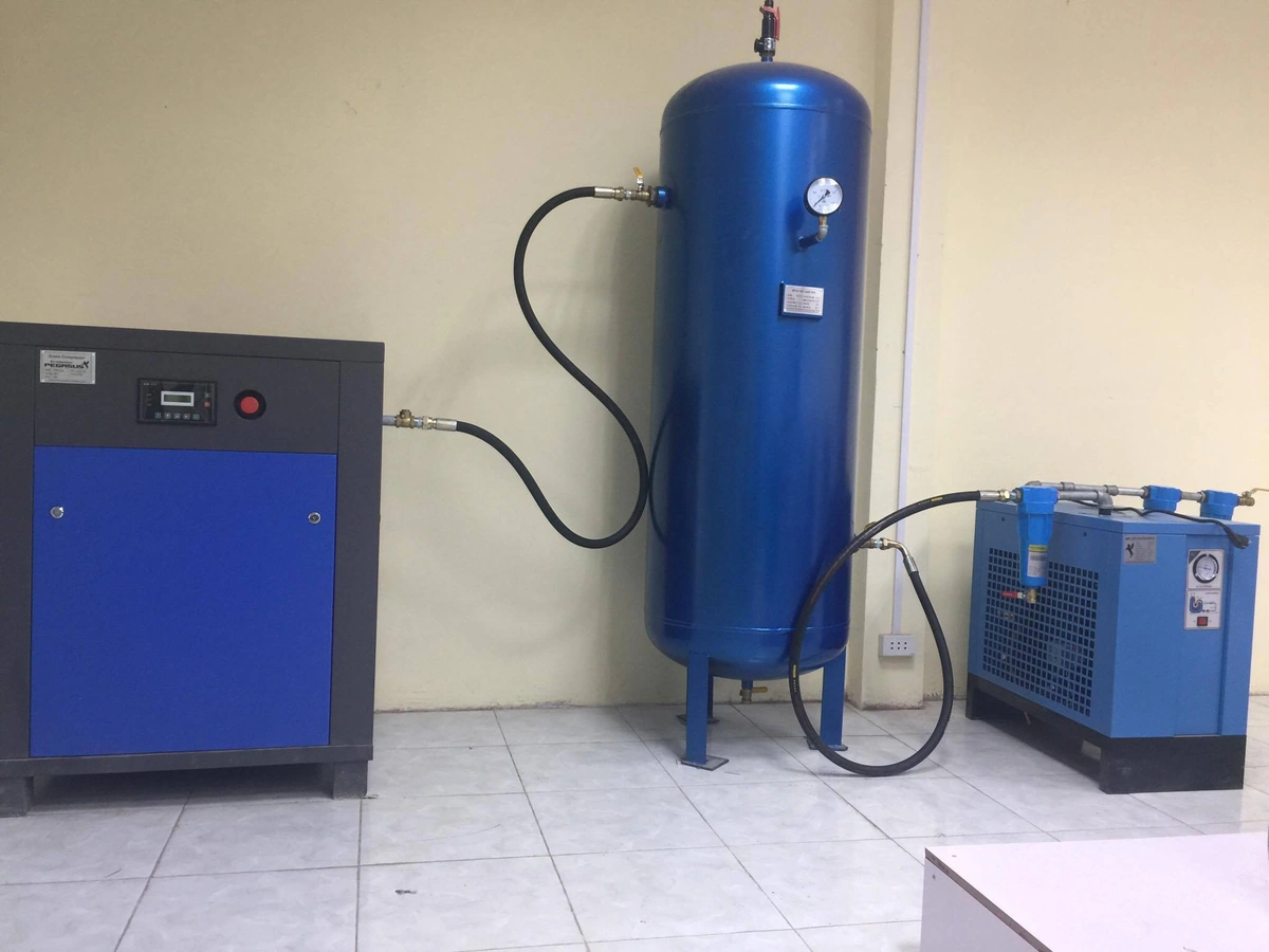 Hệ thống máy sấy khí nén loại bỏ ẩm và dầu bảo vệ súng sơn xe ô tô