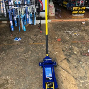Kích Cá Sấu Thủy Lực 3 Tấn 2 Xi Lanh Saka SK-3500 (HH0012701411) bàn giao lắp đặt thực tế tại xưởng Ban Giao 02