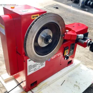 Cận cảnh gá phanh tang trống ô tô trên máy láng đĩa SunTek C450