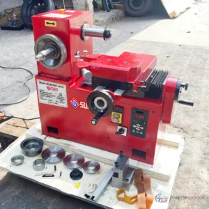 Mâm tiện và đĩa phanh ô tô gá đặt trên máy láng đĩa SunTek C450