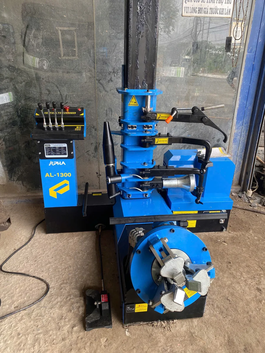 nghiệm thu máy làm lốp xe tải Alpha AL-1300 tại Đồng Nai