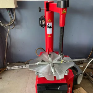 hướng dẫn sử dụng máy tháo lốp Fly Speed FS-813 tại Pleiku