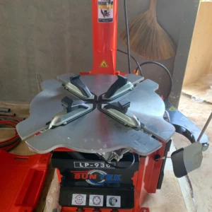 bàn giao máy tháo lốp Suntek LP-930 tại Đắk Lắk