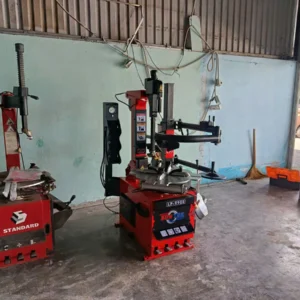 Lắp đặt máy tháo lốp Suntek LP-990E tay hỗ trợ CP3 tại Bình Dương