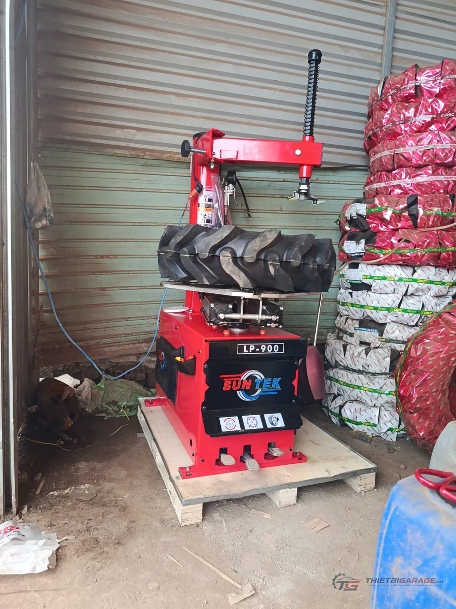 Bàn Giao Máy Tháo Vỏ SunTek LP-900 Tại Đắk Nông Nghiệm thu bàn giao máy tháo vỏ suntek lp-900 tại xưởng Đắk Mil Đắk Nông