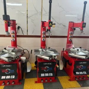 Khu trưng bày các dòng máy tháo vỏ Suntek chính hãng gồm LP-920, LP-910 và LP-900 tại tổng kho Thiết Bị Garage