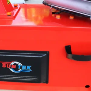 Thân máy tháo vỏ Suntek LP-910 với nắp bảo vệ động cơ dập nổi logo Suntek và khay để lơ via sáp bôi trơn
